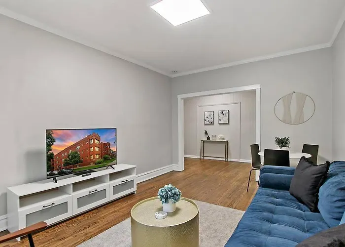 Apartment Chic & Fully Furnished 2br - Roscoe 1